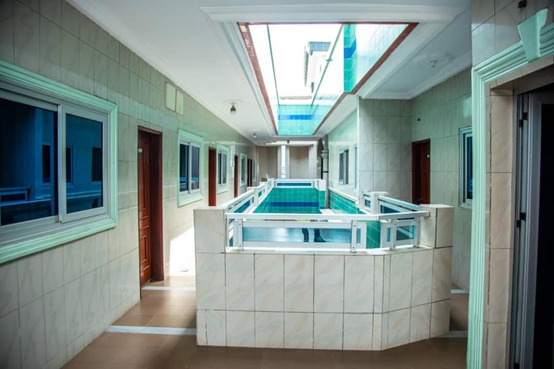 Benin Berge Hotel Cotonou Exteriör bild